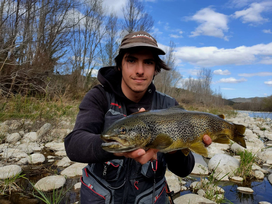 guide de pêche de la truite aux leurres Pyrénées Orientales